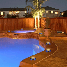 Carregar imagem no visualizador da galeria, Luminária LED Solar Externa